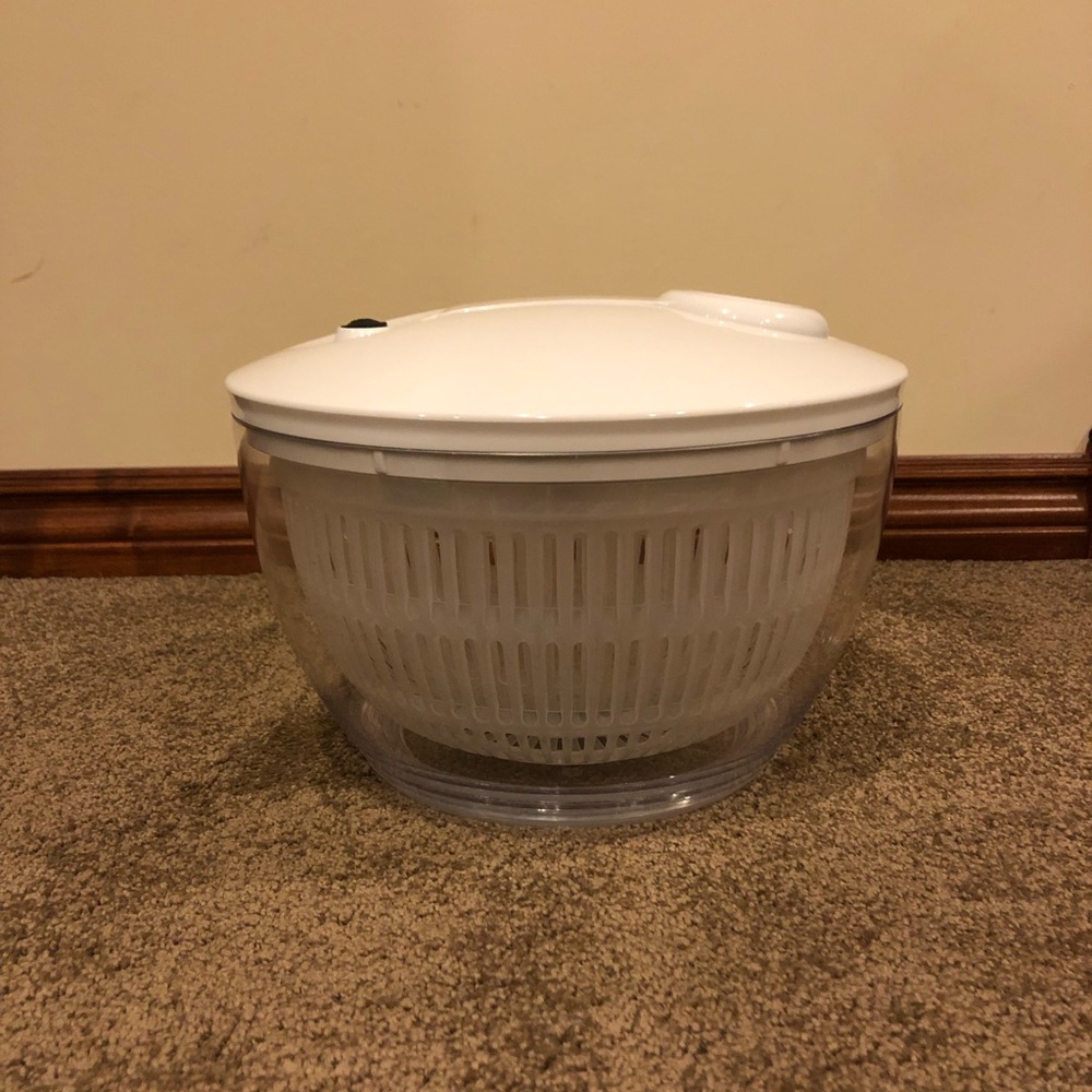 Pampered Chef Salad Spinner